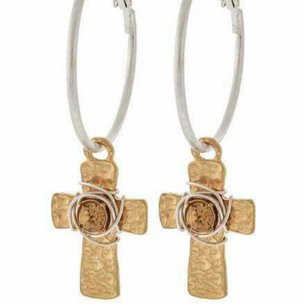 NWT-Beautiful cross earrings
